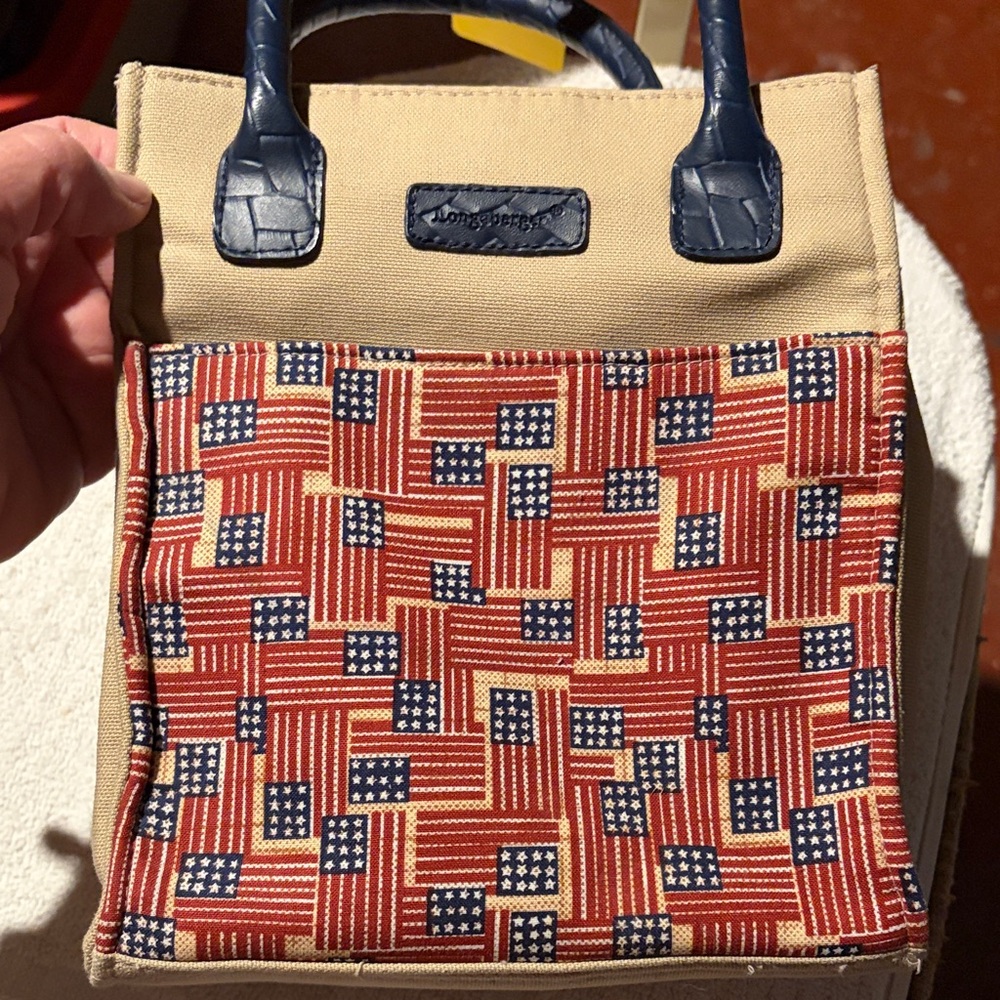 Longaberger Beige and Navy Patterned Tote flags. Lunch bag. FLAG